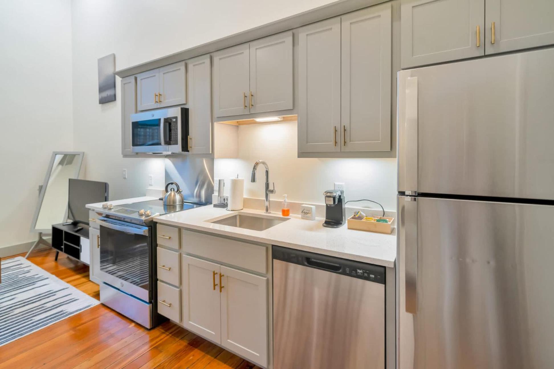 Bright And Modern In # 309 * Louisville